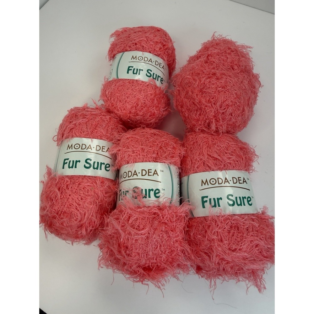 Coats Moda Dea Fur Sure Super Bulky Yarn  Like Coral 3259 Lot of 5 Pink